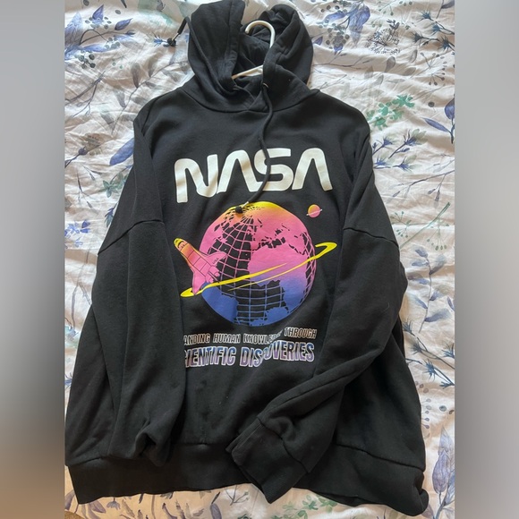Vintage nasa hoodie size medium - Picture 2 of 3